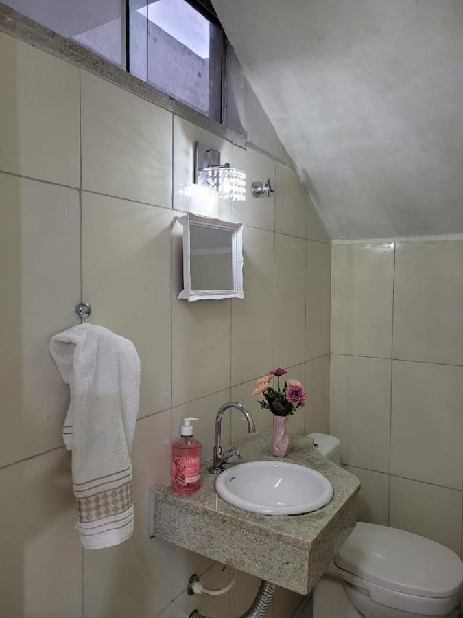 Sobrado 6 Amplo E Confortavel Em Condominio Corumbá Eksteriør bilde